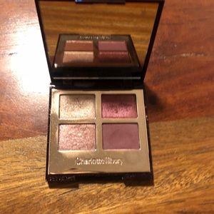 Charlotte Tilbury Eyeshadow Palette In Mesmerizing Maroon